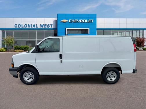 Summit White 2025 Chevrolet Express 2500 Work Van
