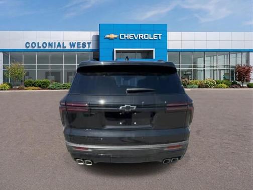 Mosaic Black Metallic 2026 Chevrolet Traverse LT