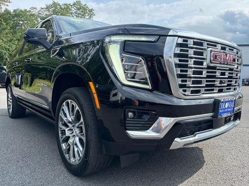 Onyx Black 2025 GMC Yukon XL Denali