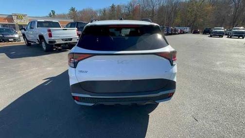 Glacial White Pearl 2023 Kia Sportage X-Line