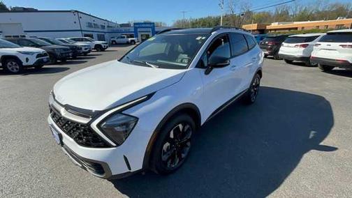 Glacial White Pearl 2023 Kia Sportage X-Line