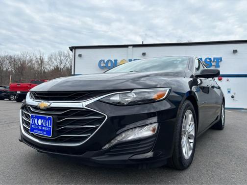 Mosaic Black Metallic 2023 Chevrolet Malibu LT