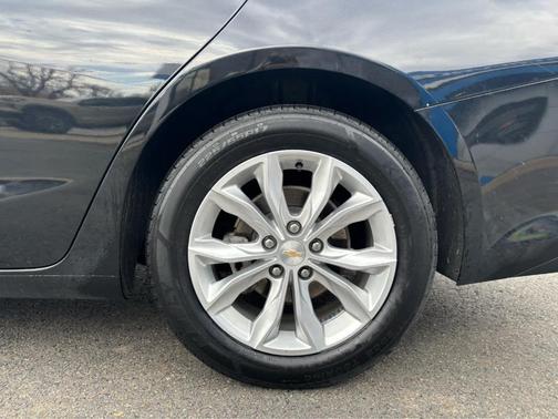 Mosaic Black Metallic 2023 Chevrolet Malibu LT