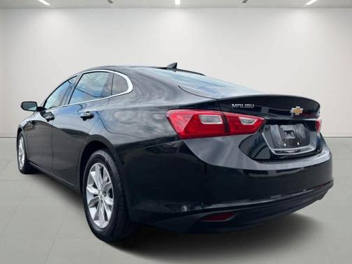 Mosaic Black Metallic 2023 Chevrolet Malibu LT