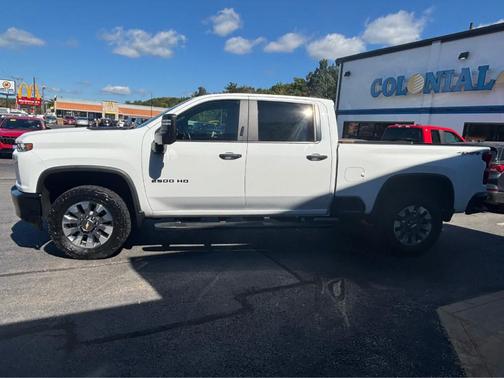 2022 Chevrolet Silverado 2500 Custom