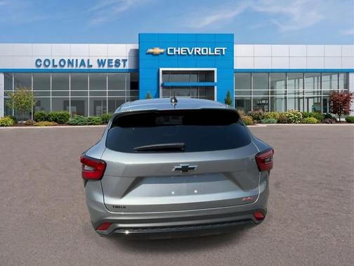 Sterling Gray Metallic 2026 Chevrolet Trax 1RS