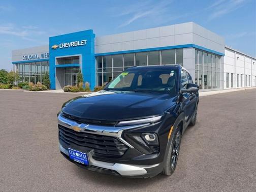 Mosaic Black Metallic 2025 Chevrolet Trailblazer LT
