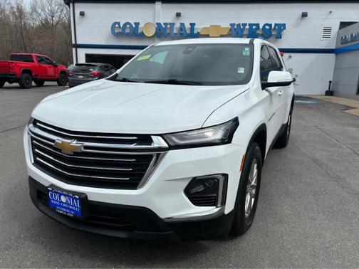 Summit White 2023 Chevrolet Traverse LT Cloth