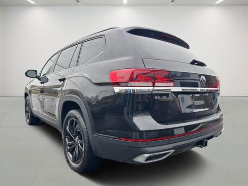 2022 Volkswagen Atlas 3.6L SE w/Technology