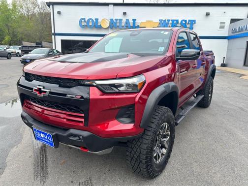 Radiant Red 2024 Chevrolet Colorado ZR2