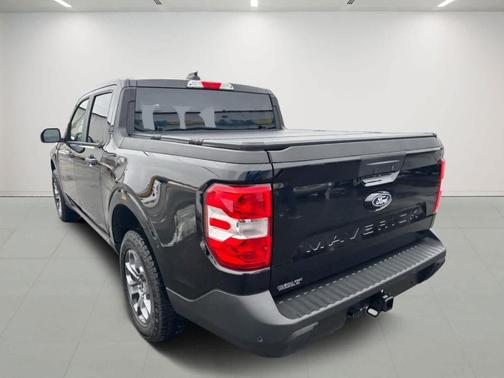 Shadow Black 2025 Ford Maverick XLT