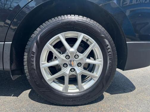 Mosaic Black Metallic 2023 Chevrolet Equinox 1LT