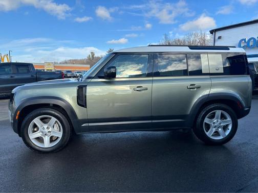 2023 Land Rover Defender 110 SE