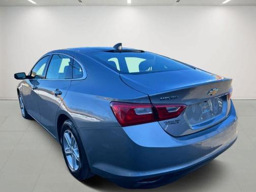 Sterling Gray Metallic 2023 Chevrolet Malibu 1LS