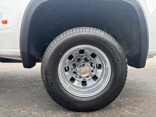 2025 Chevrolet Silverado 3500 High Country