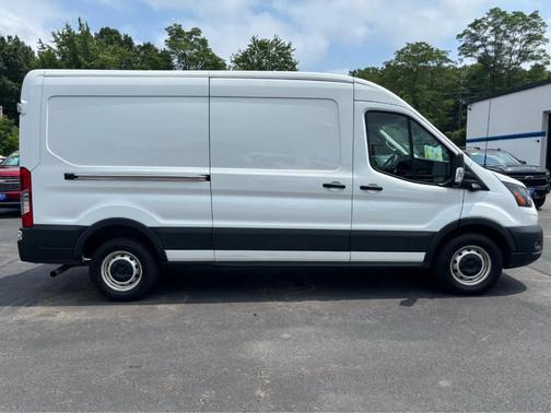 2022 Ford Transit-150 Base
