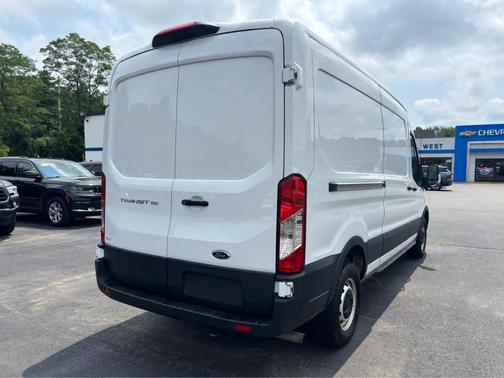 2022 Ford Transit-150 Base
