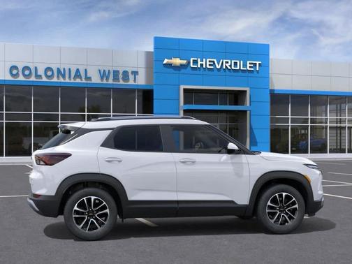 Summit White 2026 Chevrolet Trailblazer LT