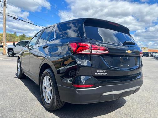 Mosaic Black Metallic 2023 Chevrolet Equinox 1LT