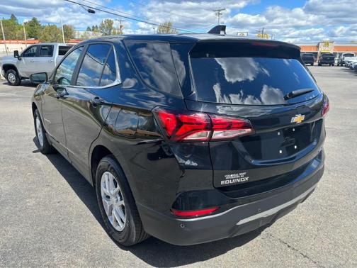 Mosaic Black Metallic 2023 Chevrolet Equinox 1LT