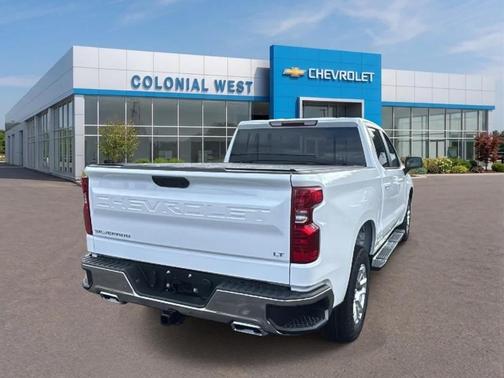 Summit White 2026 Chevrolet Silverado 1500 LT