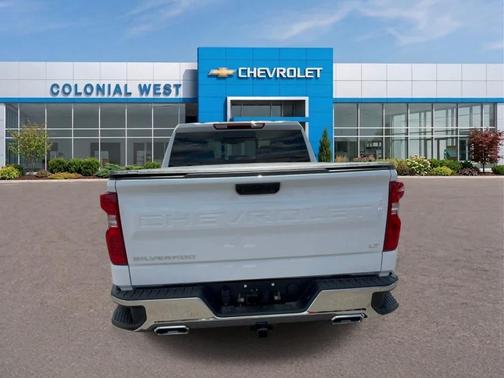 Summit White 2026 Chevrolet Silverado 1500 LT