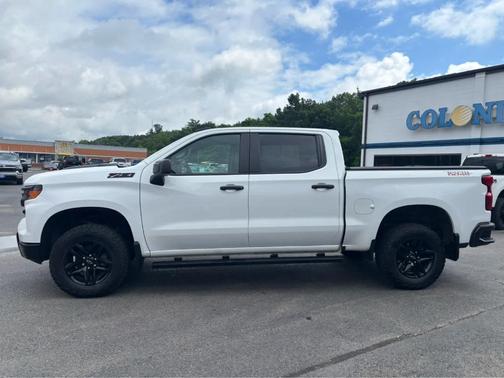 Summit White 2024 Chevrolet Silverado 1500 Custom Trail Boss