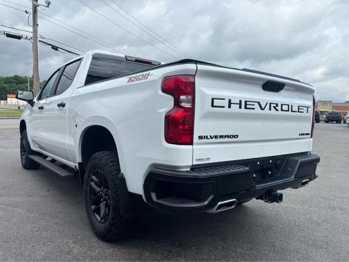 Summit White 2024 Chevrolet Silverado 1500 Custom Trail Boss