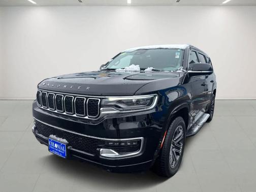 2023 Jeep Wagoneer Base