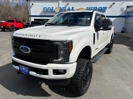White Platinum Tri-Coat Metallic 2019 Ford F-250 Lariat