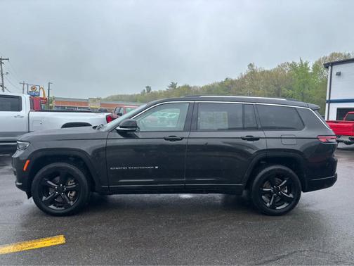 Rocky Mountain Pearlcoat 2023 Jeep Grand Cherokee L Limited