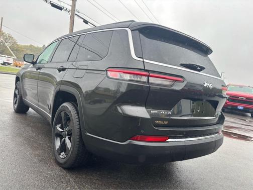 Rocky Mountain Pearlcoat 2023 Jeep Grand Cherokee L Limited