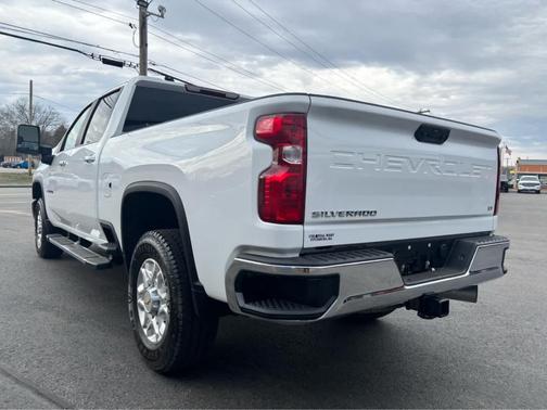 Summit White 2025 Chevrolet Silverado 2500 LT