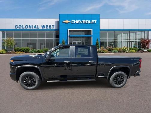Black 2026 Chevrolet Silverado 2500 Custom