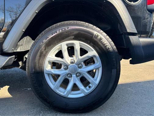 2023 Jeep Wrangler Sport