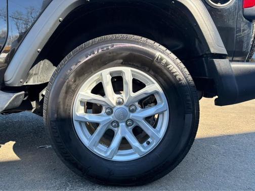 2023 Jeep Wrangler Sport