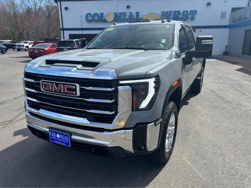 Gray 2024 GMC Sierra 2500 SLE