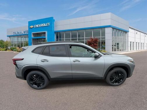 Sterling Gray Metallic 2026 Chevrolet Trax ACTIV