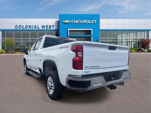 Summit White 2025 Chevrolet Silverado 2500 LT