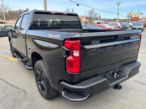 Black 2026 Chevrolet Silverado 1500 Custom