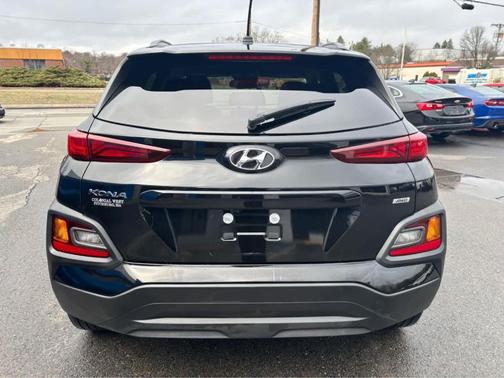 Ultra Black 2021 Hyundai KONA SEL
