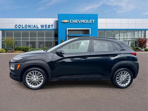 Ultra Black 2021 Hyundai KONA SEL