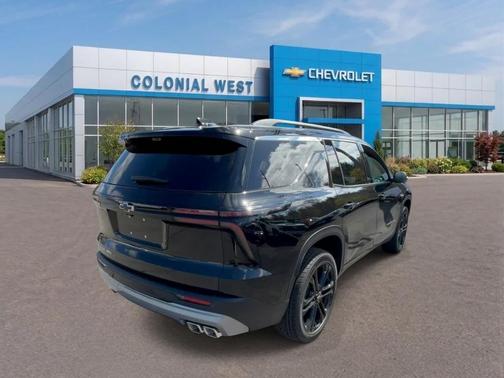 Mosaic Black Metallic 2026 Chevrolet Traverse LT
