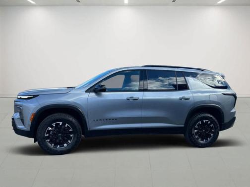 Sterling Gray Metallic 2025 Chevrolet Traverse Z71