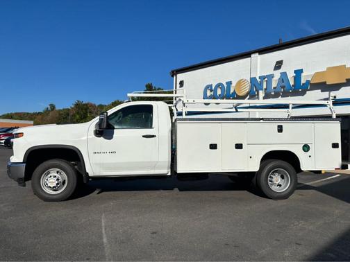 2024 Chevrolet Silverado 3500 WT