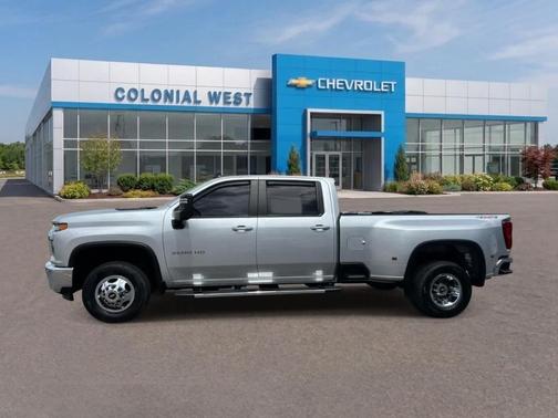 Silver Ice Metallic 2022 Chevrolet Silverado 3500 LT