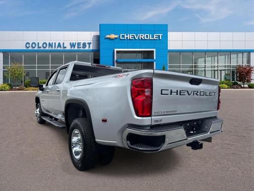 Silver Ice Metallic 2022 Chevrolet Silverado 3500 LT
