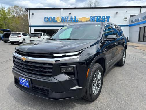 Mosaic Black Metallic 2024 Chevrolet Traverse LS