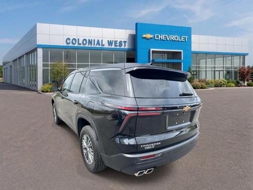 Mosaic Black Metallic 2024 Chevrolet Traverse LS