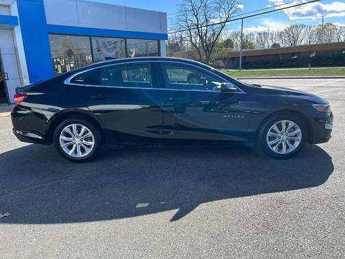 Mosaic Black Metallic 2023 Chevrolet Malibu LT